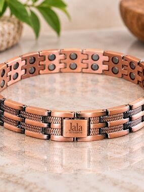 Title

Genuine JalaStudios Pure Copper Magnetic Bracelet or Anklet 38 Magnets